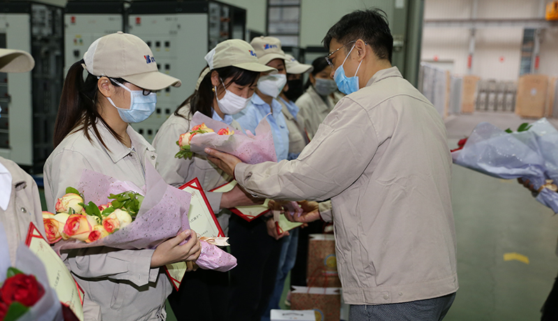 >男神登場，愿望實(shí)現(xiàn)！